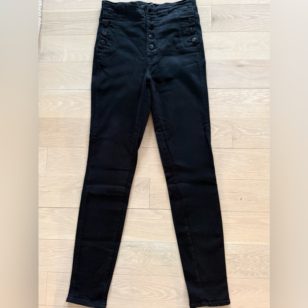 J Brand ‘Natasha Sky High’ Jeans
Waist 27